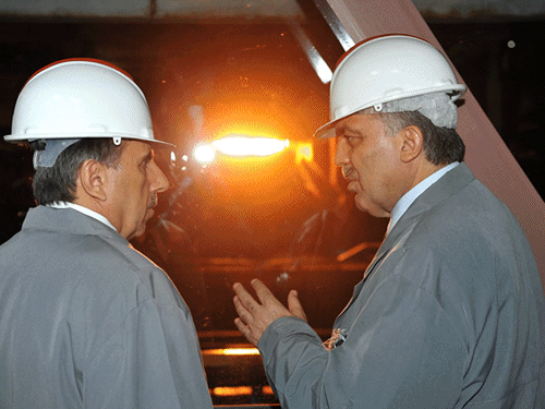 Cumhurbaşkanı Gül, Karabük Demir Çelik Fabrikasını Gezdi